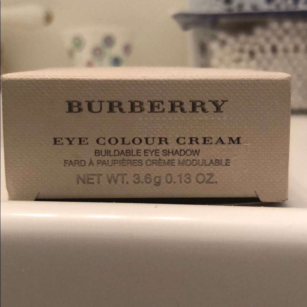 BRAND NEW BURBERRY EYE COLOUR CREAM💛